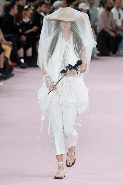 Look 44